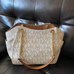 Michaels Kors Logo Chain Shoulder Tote